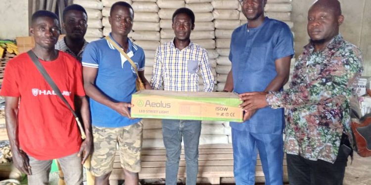 ‘Lord of Amanfi’ supports needy communities