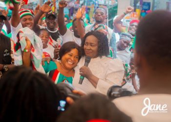 Prof. Opoku-Agyemang brokers peace at Dome market