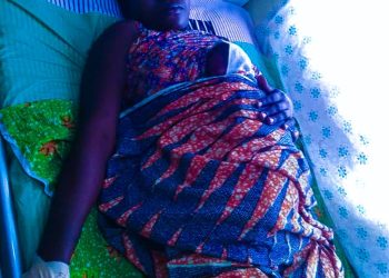 E/R: Man abandons wife after birth of triplets years after twins