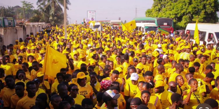 Over 2000 NPP supporters defect to Movement for Change in Obuasi