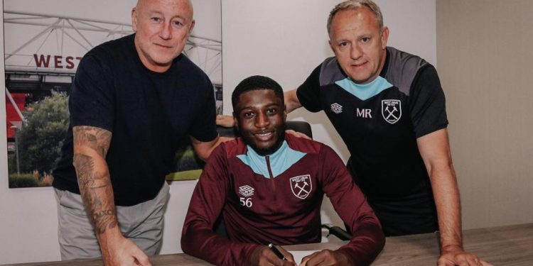 Gideon Kodua: Ghanaian midfielder extends West Ham contract, rejoins Wycombe Wanderers on loan