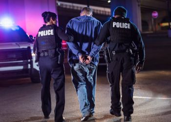 Police arrest three persons for robbery