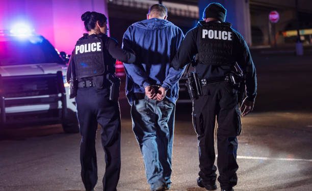 Police arrest three persons for robbery