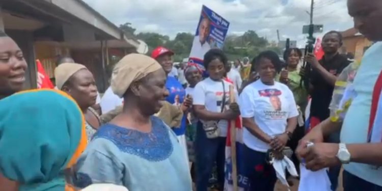 Wontumi baptises more NDC women into NPP