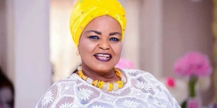 I’m single and searching – Auntie Bee shockingly reveals