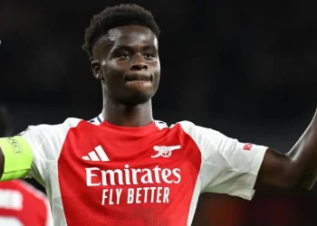 Arsenal first-half show sinks Paris St-Germain