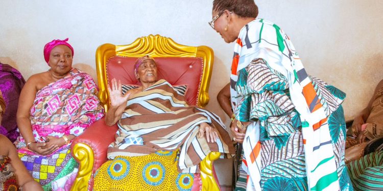 Former First Lady visits Manhyia ahead of the 2024 elections