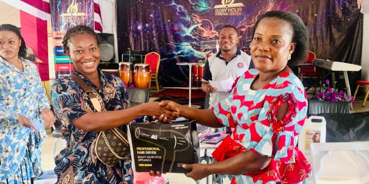 YEA donates start-up kits to young entrepreneurs in Obuasi East