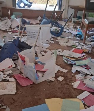 One dead after angry NDC youth attacked Damongo Collation centre