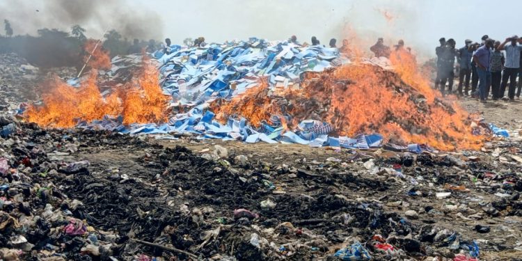 E/R: EC burns Ballot Papers in 31 of 33 Constituencies over Security Breaches