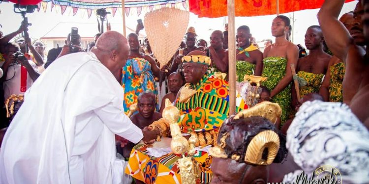 President Mahama pledges to improve healthcare and other infrastructure development in Ashanti
