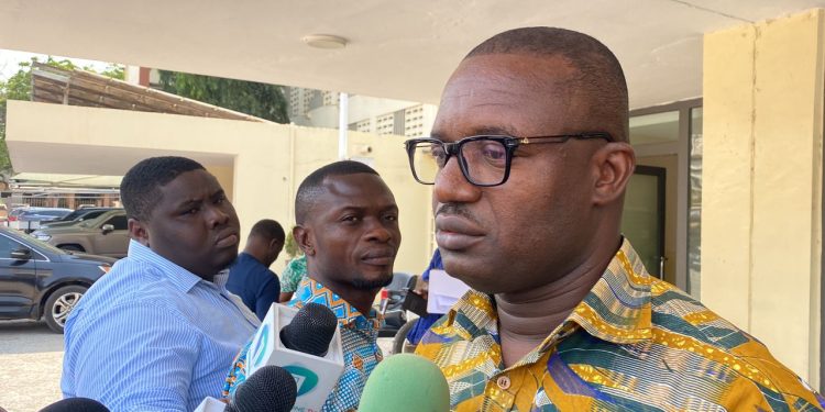 2,500 ECG containers stuck at the Port – John Jinapor