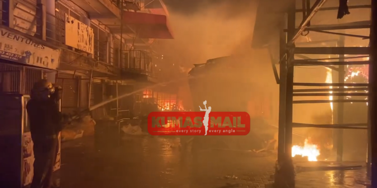 Kantamanto market in Accra is on fire