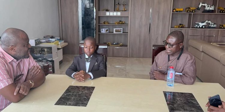 Ibrahim Mahama meets 13-year-old KNUST prodigy from Bole