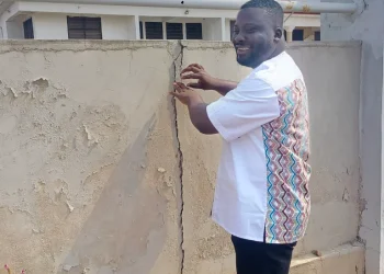Ashanti regional Minister summons contractors over poor workmanship on Drobonso District Court project