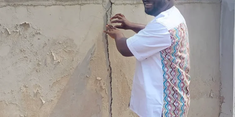 Ashanti regional Minister summons contractors over poor workmanship on Drobonso District Court project