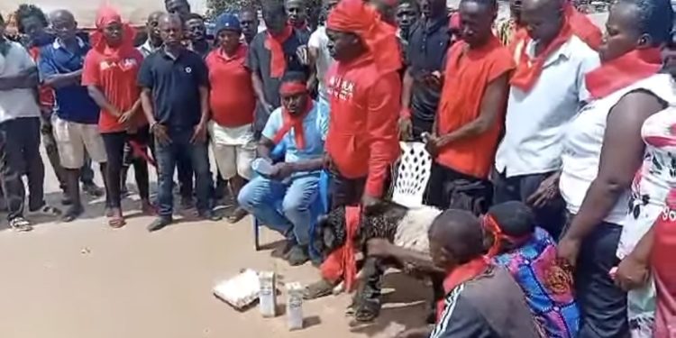 Nsoatre residents runs to deities to uncover killer of Asante Kotoko fan