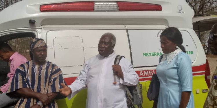 Philanthropist donates Ambulance to Nchiraa Polyclinic