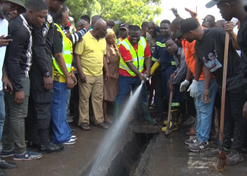 A/R: Dr. Amoakohen leads Independence Day sanitation exercise 