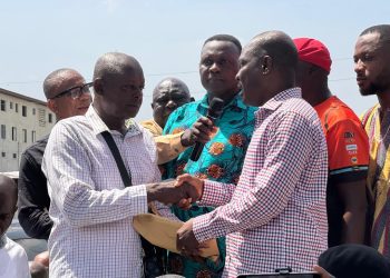 Former Education Minister donates GH¢100,000 and 200 bag of cement to Adum Railway Fire Victims
