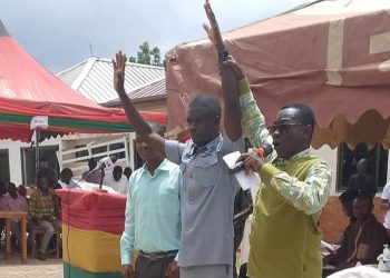 Banda DCE cautions Assembly staff against absenteeism and lateness