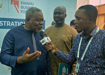 Dr. Kwaku Oteng commends President Mahama for championing business forum