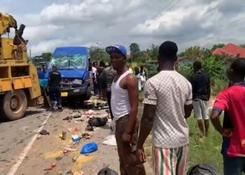A/R: 8 killed in triple vehicle collision at New Ayaase