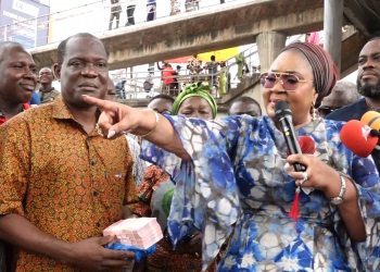 Naa Torshie donates GH₵100,000 to victims of Adum Railway Market fire victims