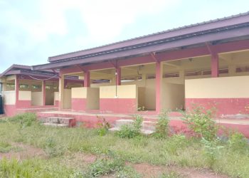 Asekye chiefs call for completion of 9-year-old market project