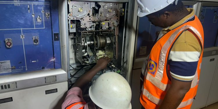 ECG engineers resolve major breaker fault at Ridge BSP through inter-regional collaboration