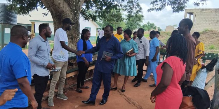 Sekyere Central DCE inspects key dev’t projects in Beposo and Kwamang