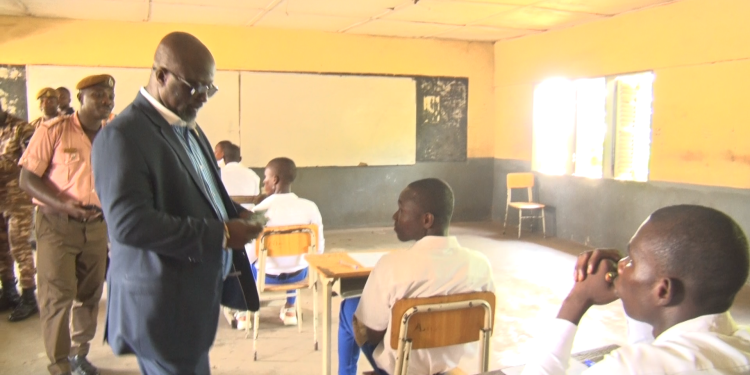 KMA Mayor motivates Prison Inmates sitting for BECE in Kumasi