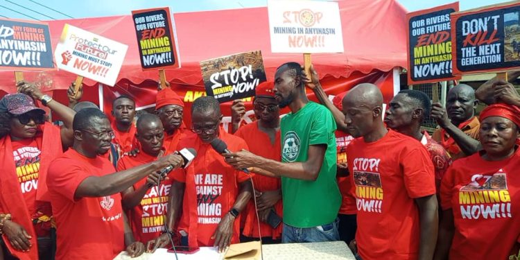 Akyem Anyinasin residents revive protest against illegal mining to safeguard farmlands