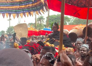 Asantehene leaves Palace to honour late Asantehemaa