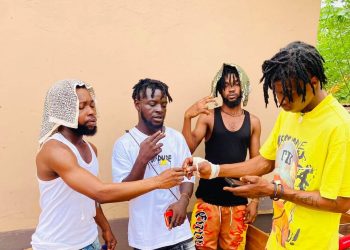 Youth clash over girlfriend leaves many injured at Akyem Segyimase, 3 arrested as military, police restore calm