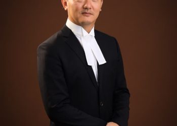 Chinese engineer-turned-Lawyer, Chen Paul, called to the Ghana Bar