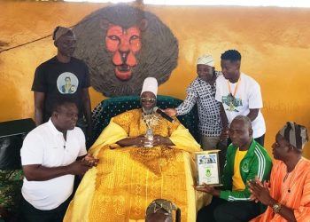 UDS World Champions Present Trophy To The Overlord Of Dagbon