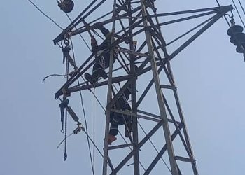 ECG undertakes defect correction on transmission lines to improve supply reliability in Ashanti