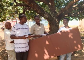 Education Rescue Mission: Assemblyman donates to needy SHS students