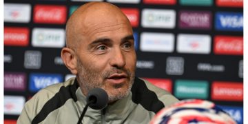 “He is special player but normal guy” – Maresca on Estevao after Chelsea’s 3-0 win against Barcelona