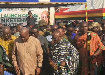 Mahama to support 50 anchor farmers with 80,000 birds each