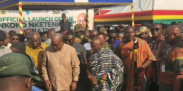 Mahama to support 50 anchor farmers with 80,000 birds each