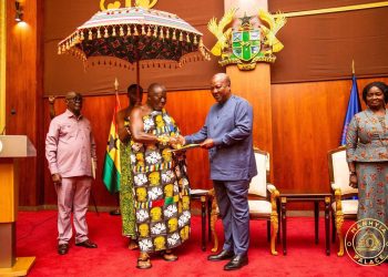 Asantehene’s Bi Nka Bi cloth sends powerful peace message at Bawku mediation report presentation