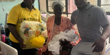 MTN distributes 700 baby hampers to Christmas Day Mothers nationwide.