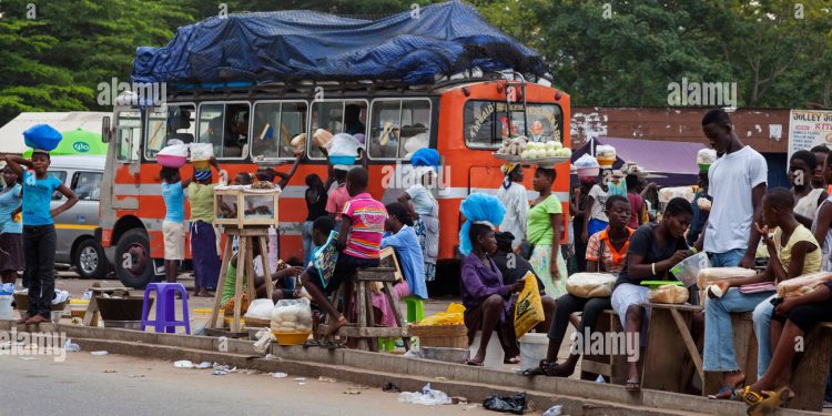 Commercial transport operators issue three-day ultimatum to clear traders from roads and bus stops.