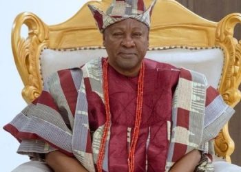 Mahama installed as Aare Atayeto Oodua by Ooni of Ife