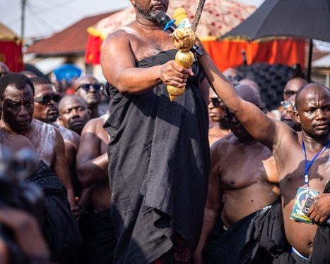 Nana Leslie Osei Bonsu III sworn in as new Mamponghene