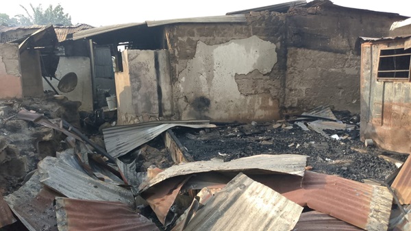 Fire ravages Atonsu-Bokro market, renders hundreds homeless