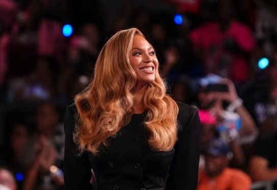 Beyoncé declared the fifth billionaire musician by Forbes