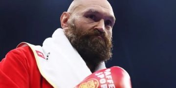 Tyson Fury announces return to boxing 12 months after fifth retirement
